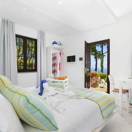 Villa Sleeps 9 Air Con Wifi Torca