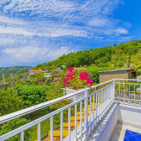 Villa Sleeps 9 Air Con Wifi