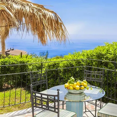 Sleeps 9 Air Con Wifi * Torca